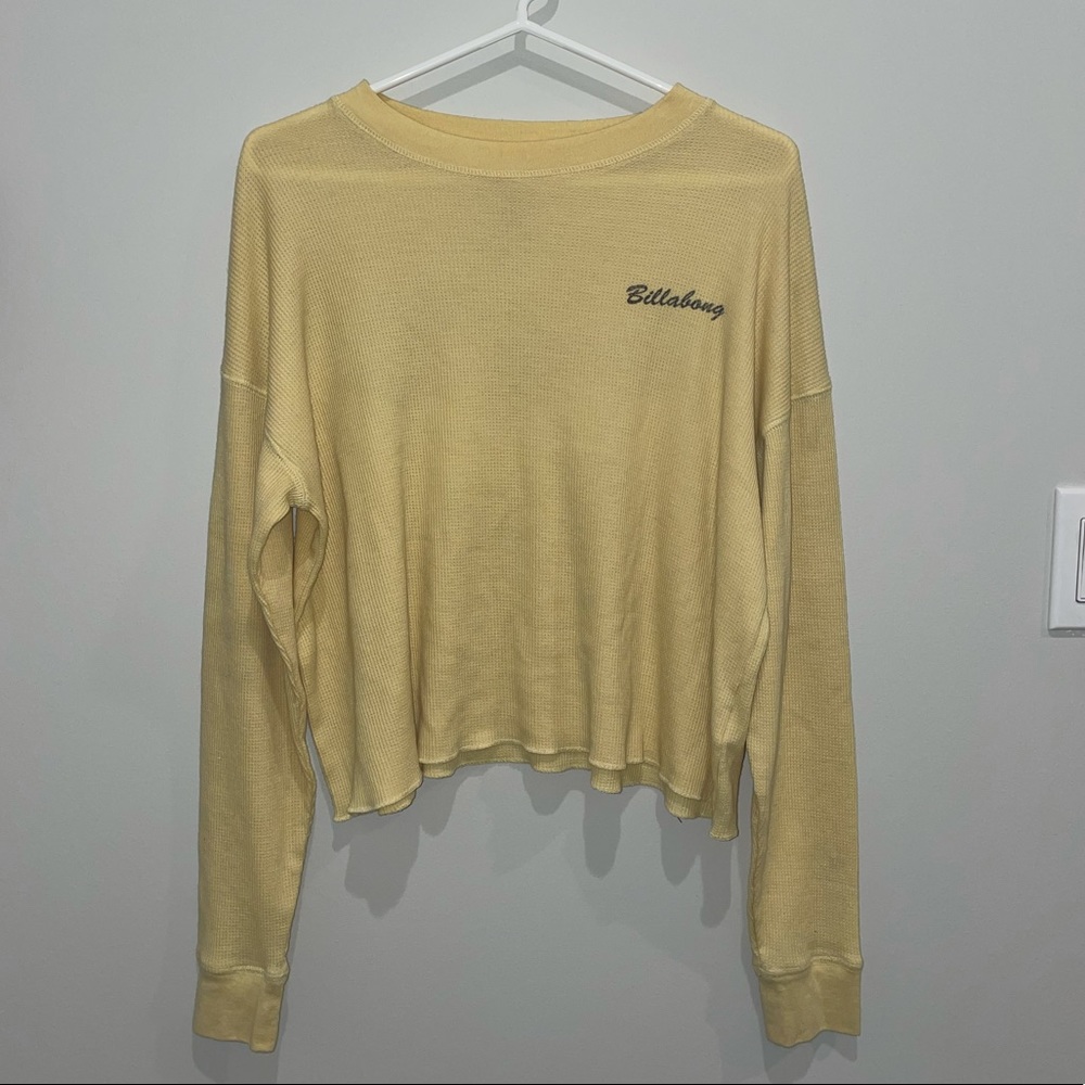Cropped Billabong light yellow long sleeve